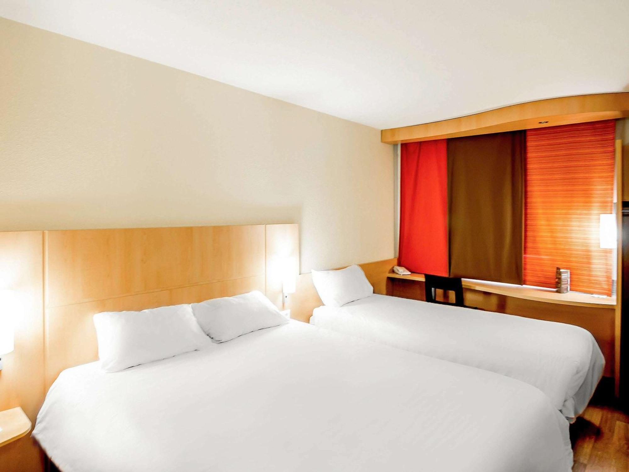 Ibis Montauban Hotel Buitenkant foto